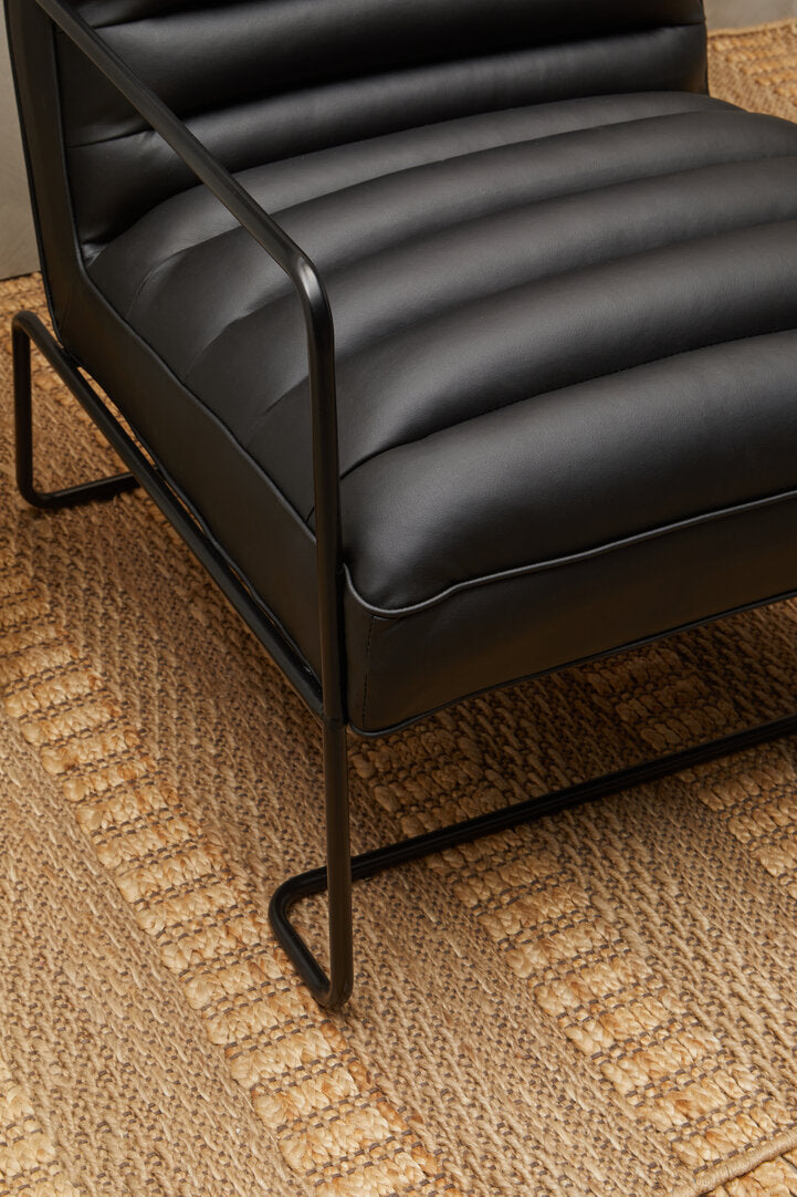 Nuvia Nexo Large Striped Rug